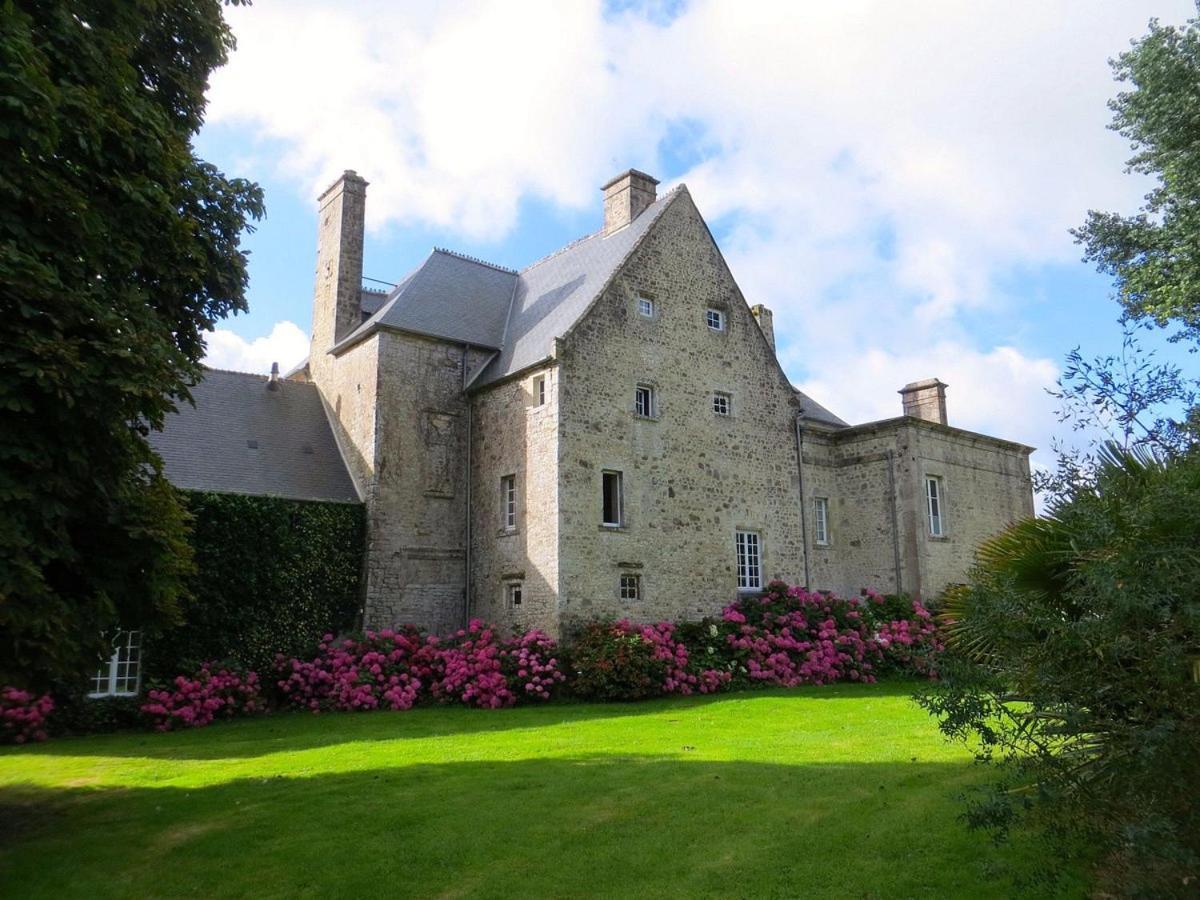 Manoir De Savigny Bed & Breakfast Valognes Exterior photo