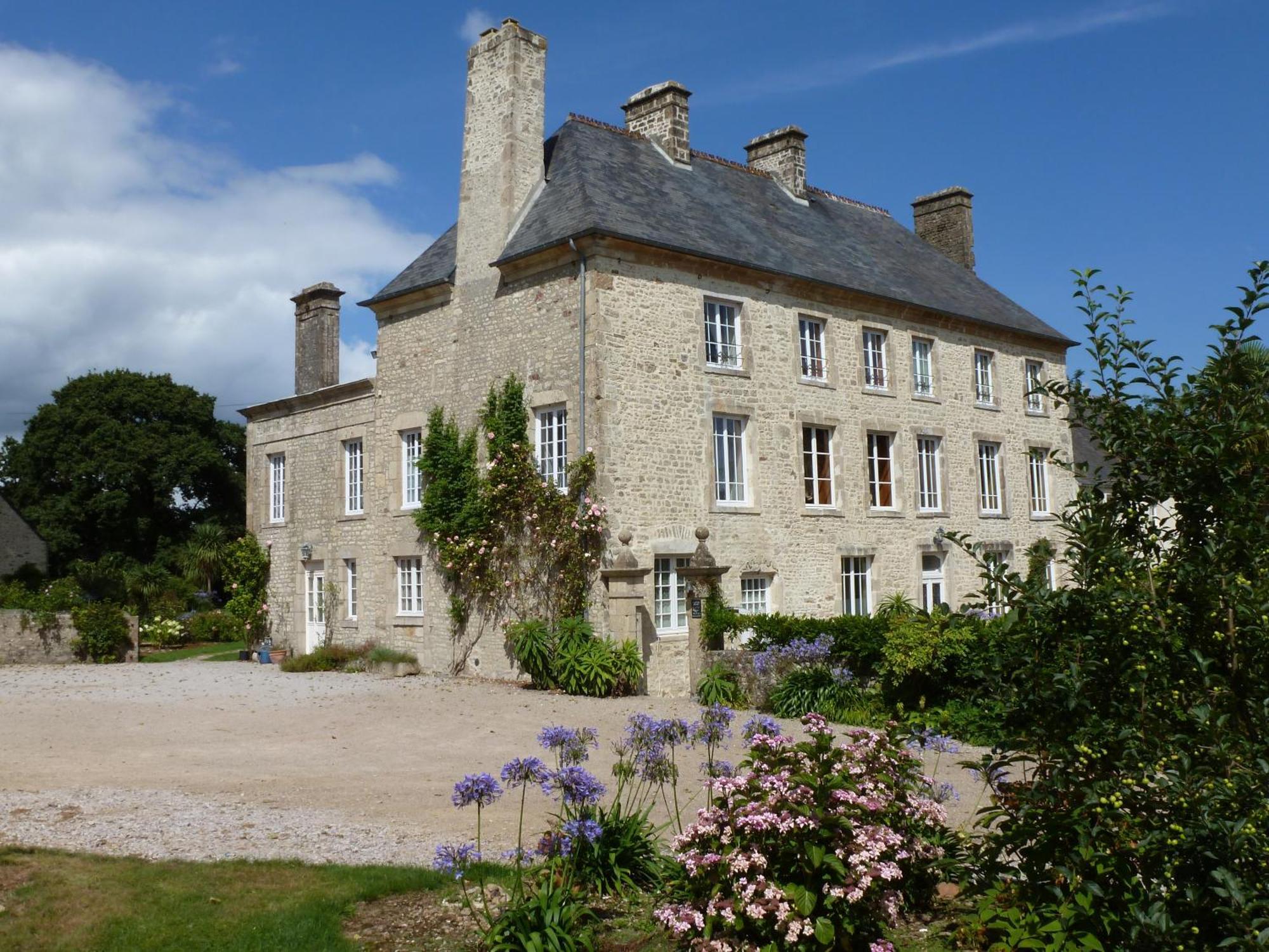 Manoir De Savigny Bed & Breakfast Valognes Exterior photo