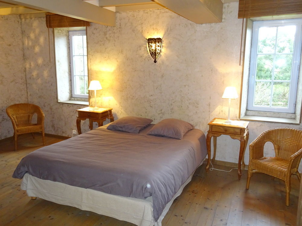Manoir De Savigny Bed & Breakfast Valognes Exterior photo