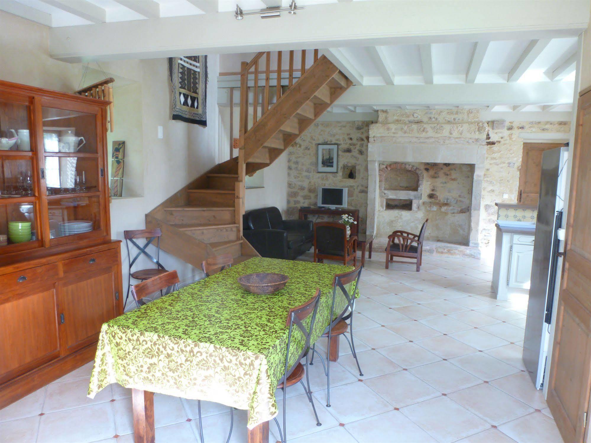Manoir De Savigny Bed & Breakfast Valognes Exterior photo