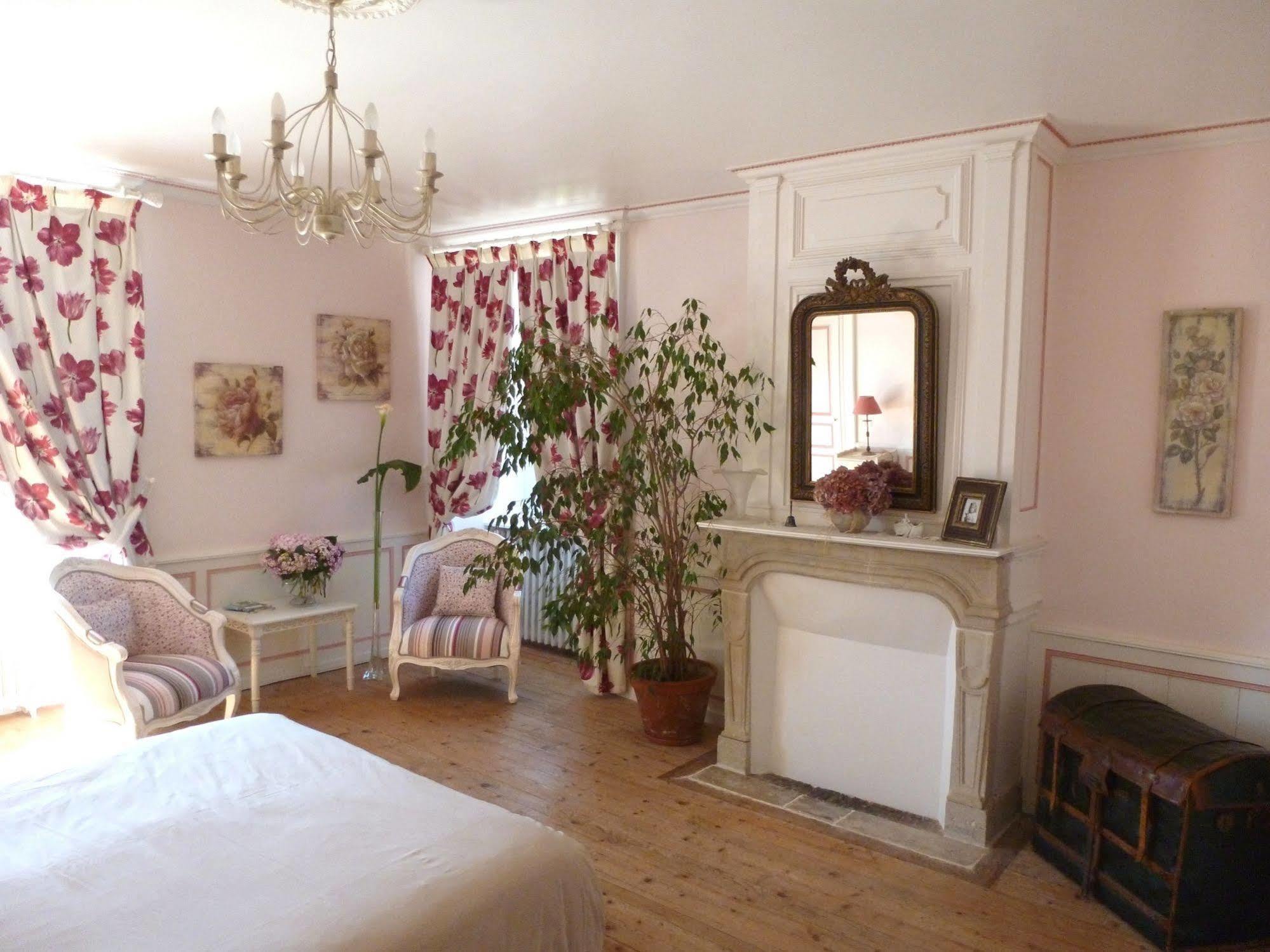 Manoir De Savigny Bed & Breakfast Valognes Exterior photo