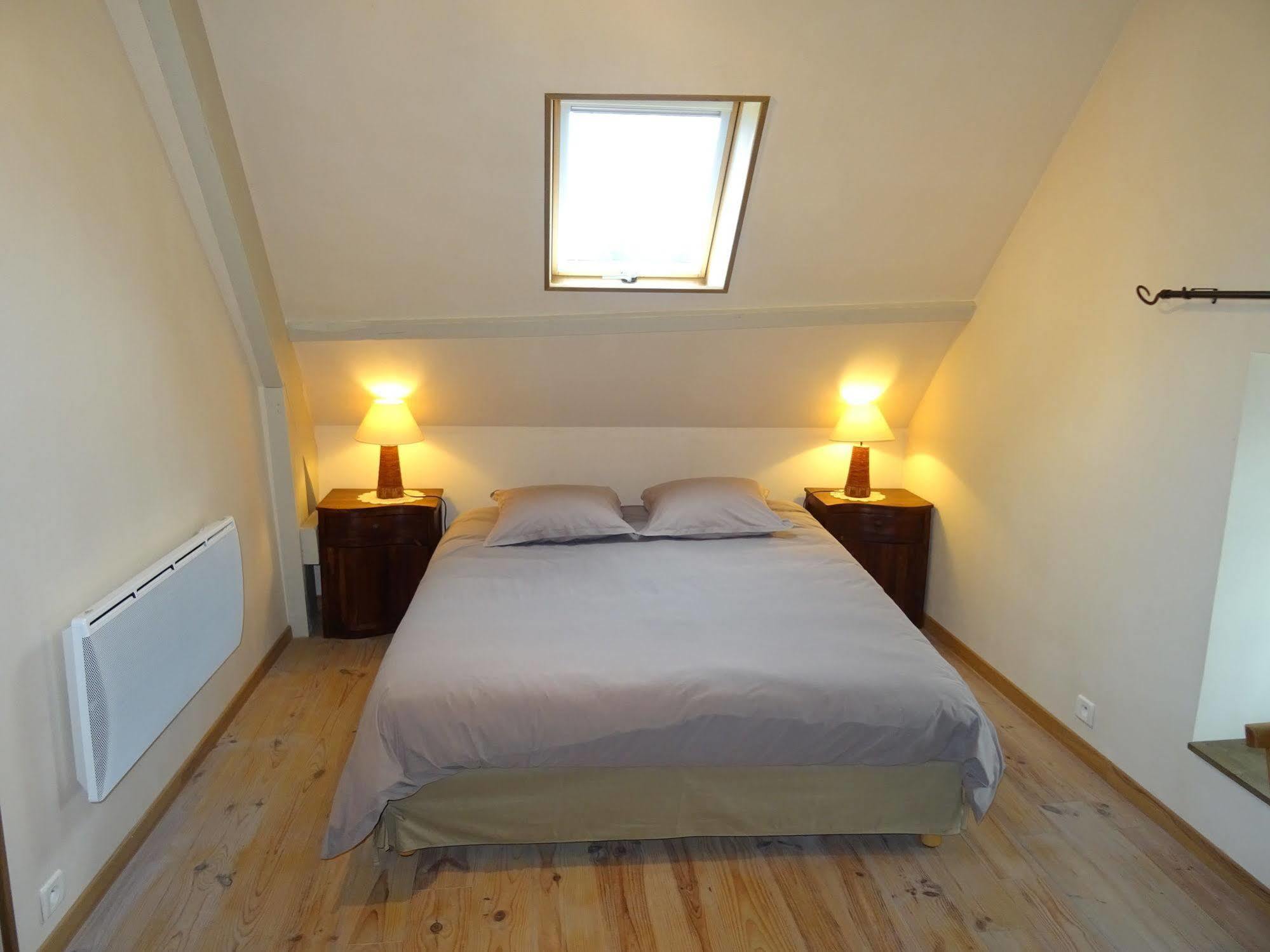 Manoir De Savigny Bed & Breakfast Valognes Exterior photo